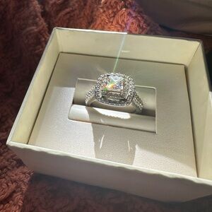 Elegant Silver Women's Ring